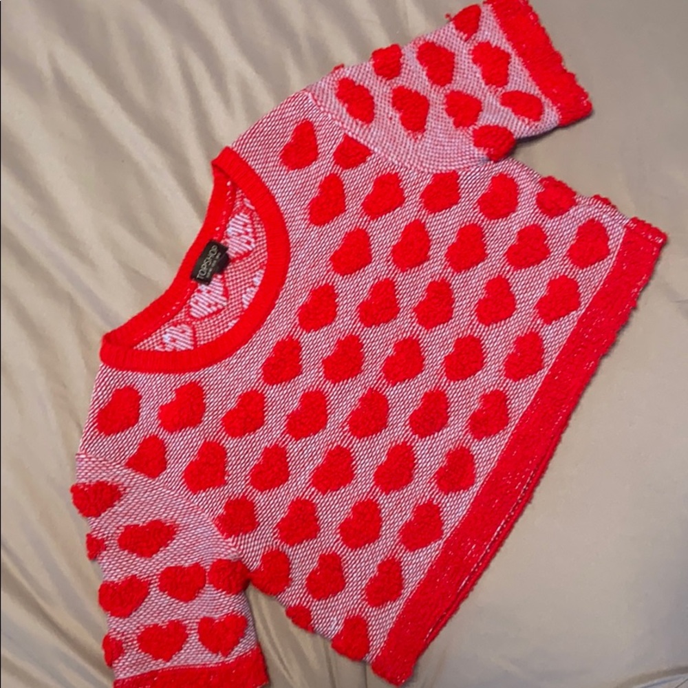 Heart cropped sweater top